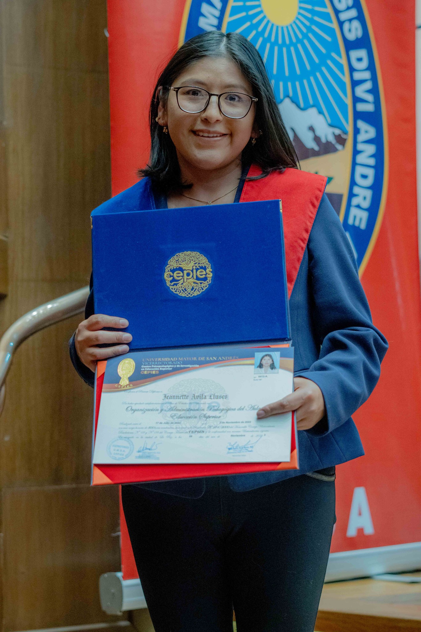 Graduación   24  