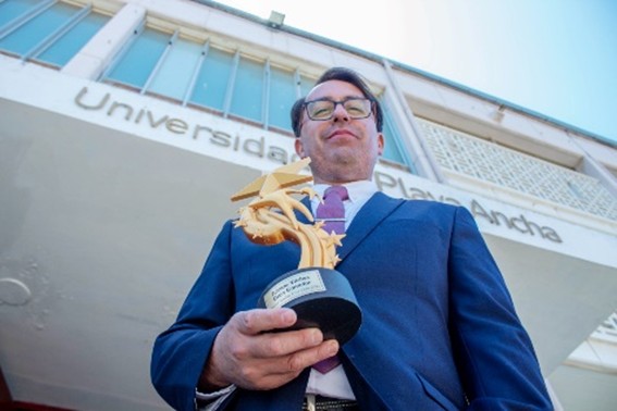 LLEGA A BOLIVIA EXPERTO GALARDONADO  EN EDUCACIÓN INCLUSIVA